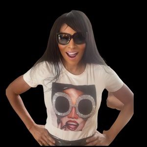 WHY DRESS Excited Lady Graphic Tee